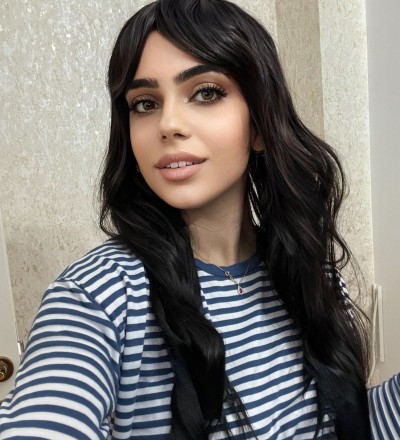 Koyu kahve dalgalı perçemli vip peruk Koyu kahve dalgalı perçemli vip peruk