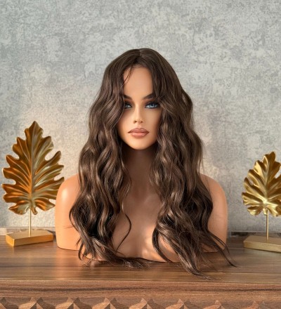 Luxury dalgalı perçemli peruk