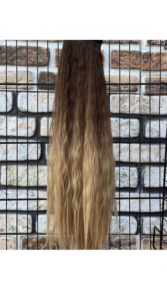 Luxury Sezon Ombreli Kıvırcık At Kuyruğu Modeli Luxury Sezon Ombreli Kıvırcık At Kuyruğu Modeli