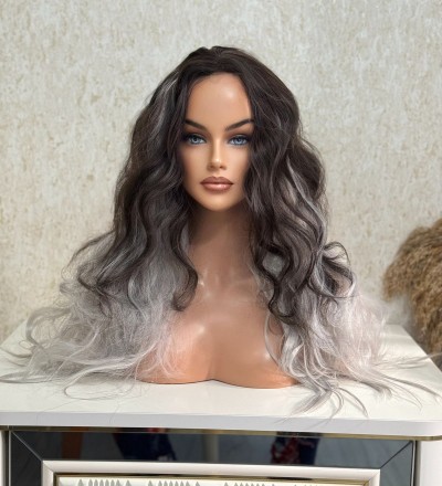 Luxury yeni sezon siyah gri perçemsiz peruk Luxury yeni sezon siyah gri perçemsiz peruk