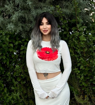 Özel vip seri gerçek saç dokusunda siyah gri dalgalı peruk