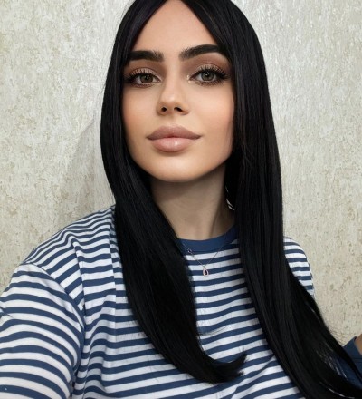 Siyah uzun mat yapıda 1. Sınıf fiber peruk Siyah uzun mat yapıda 1. Sınıf fiber peruk