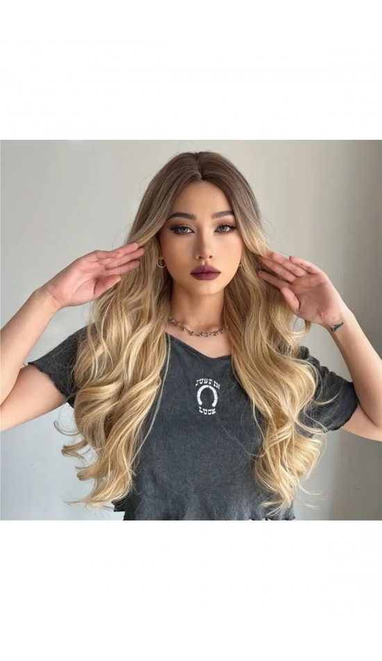Yeni sezon gerçek saç dokusunda perçemsiz dalgalı vip peruk Yeni sezon gerçek saç dokusunda perçemsiz dalgalı vip peruk