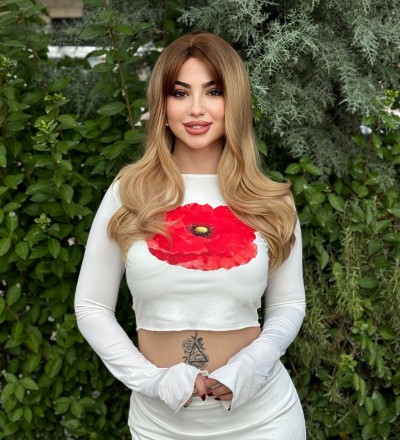 Yeni sezon omreli perçemli dalgalı vip peruk Yeni sezon omreli perçemli dalgalı vip peruk