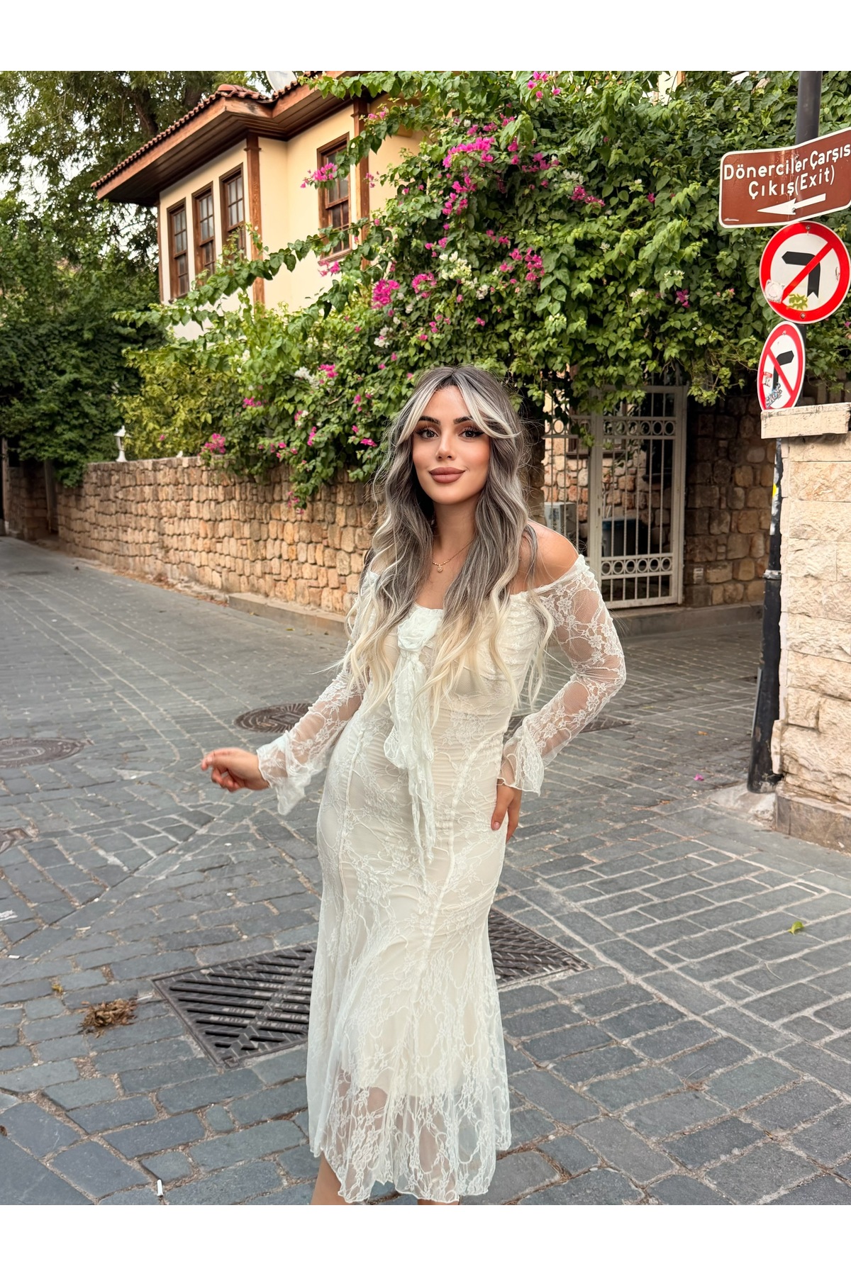 Kendinize renk katacağınız şahane ombreli Leyla modelimiz