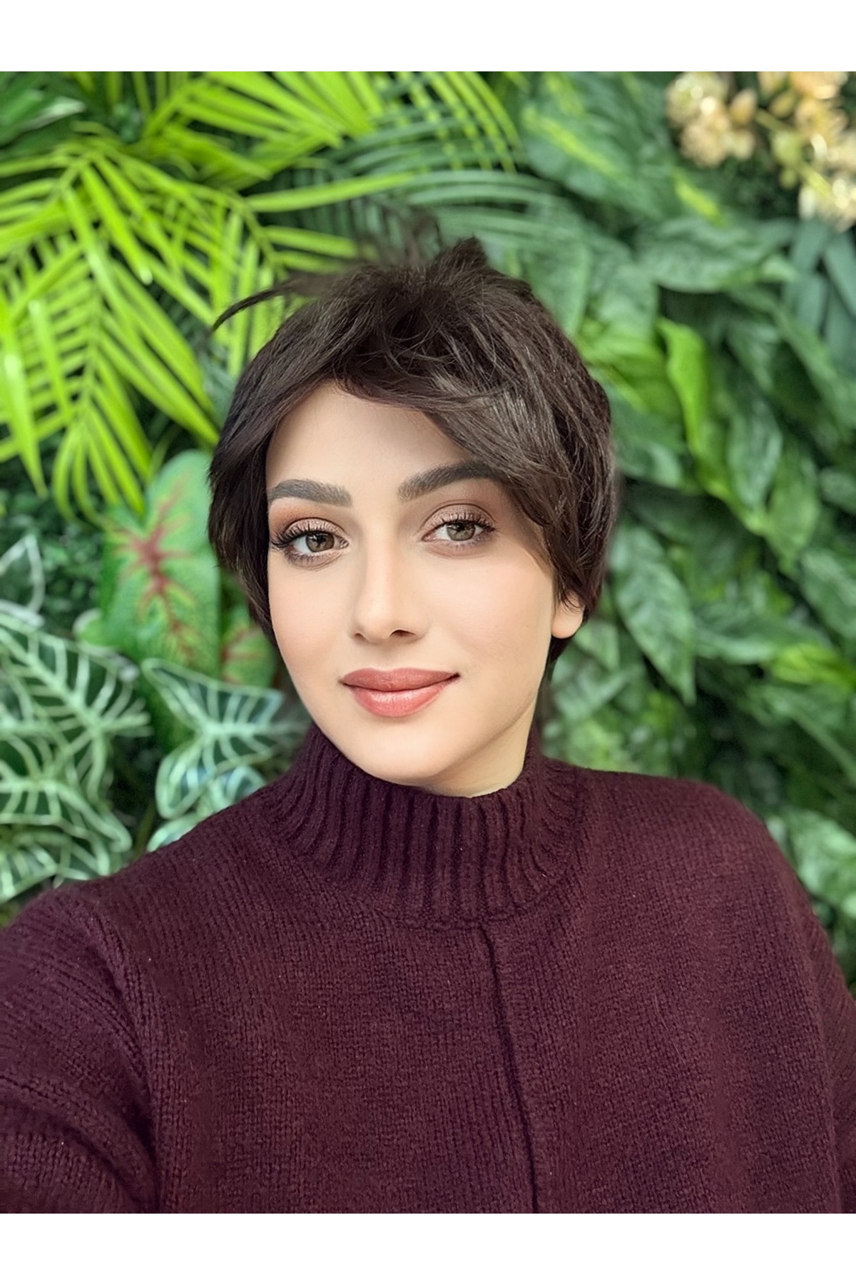 Muhteşem mat görünüme sahip kısa emma modelimiz